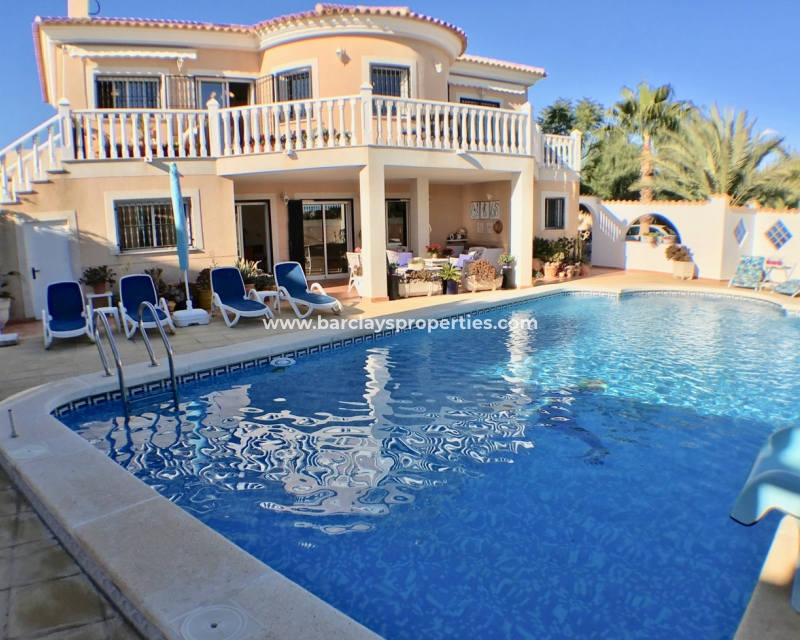 Wederverkoop - Vrijstaande Villa - Urb. La Escuera