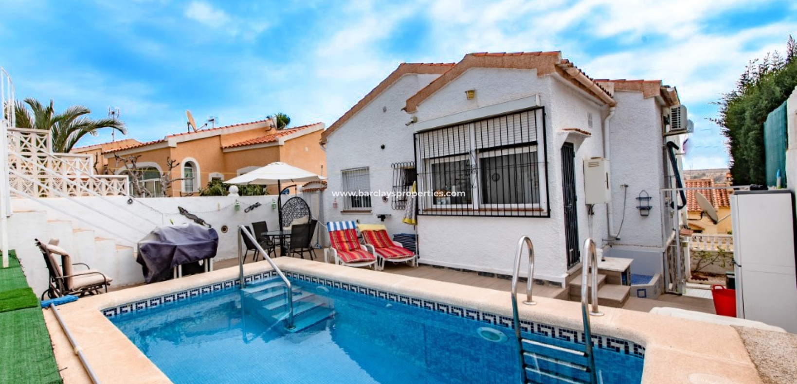 Wederverkoop - Vrijstaande Villa - Urb. La Marina