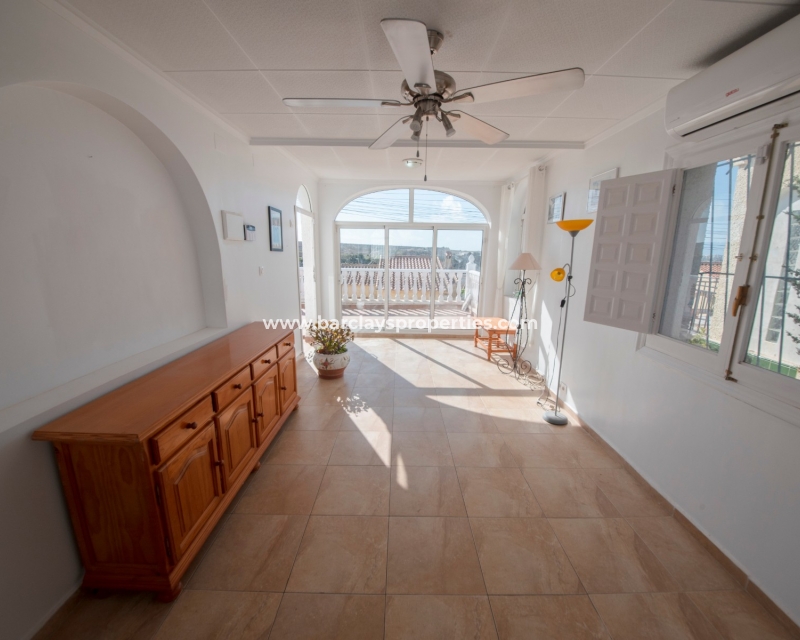 Wederverkoop - Vrijstaande Villa - Urb. La Marina