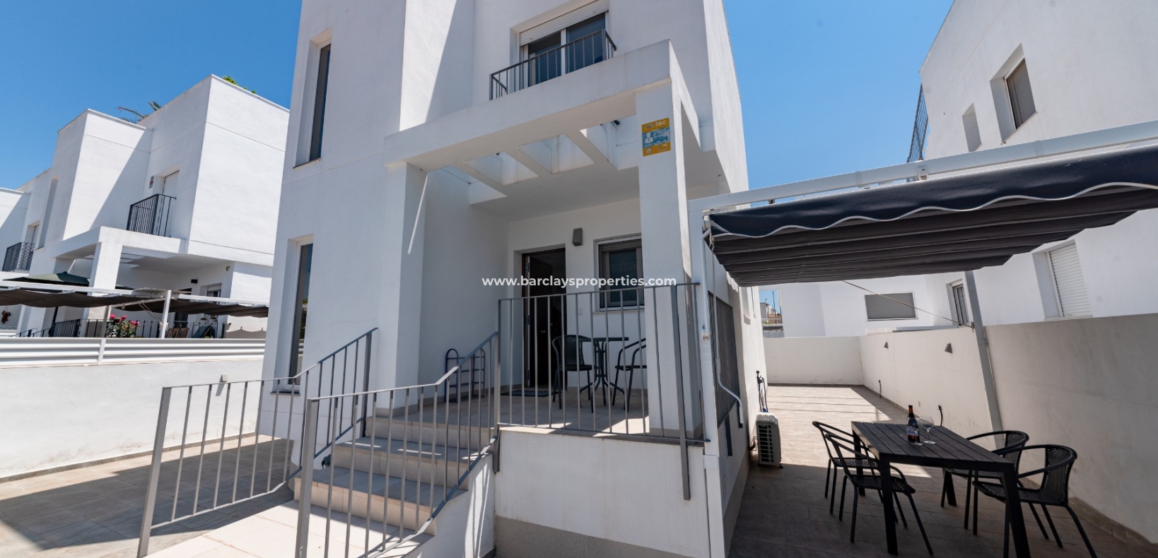 Wederverkoop - Vrijstaande Villa - Urb. La Marina