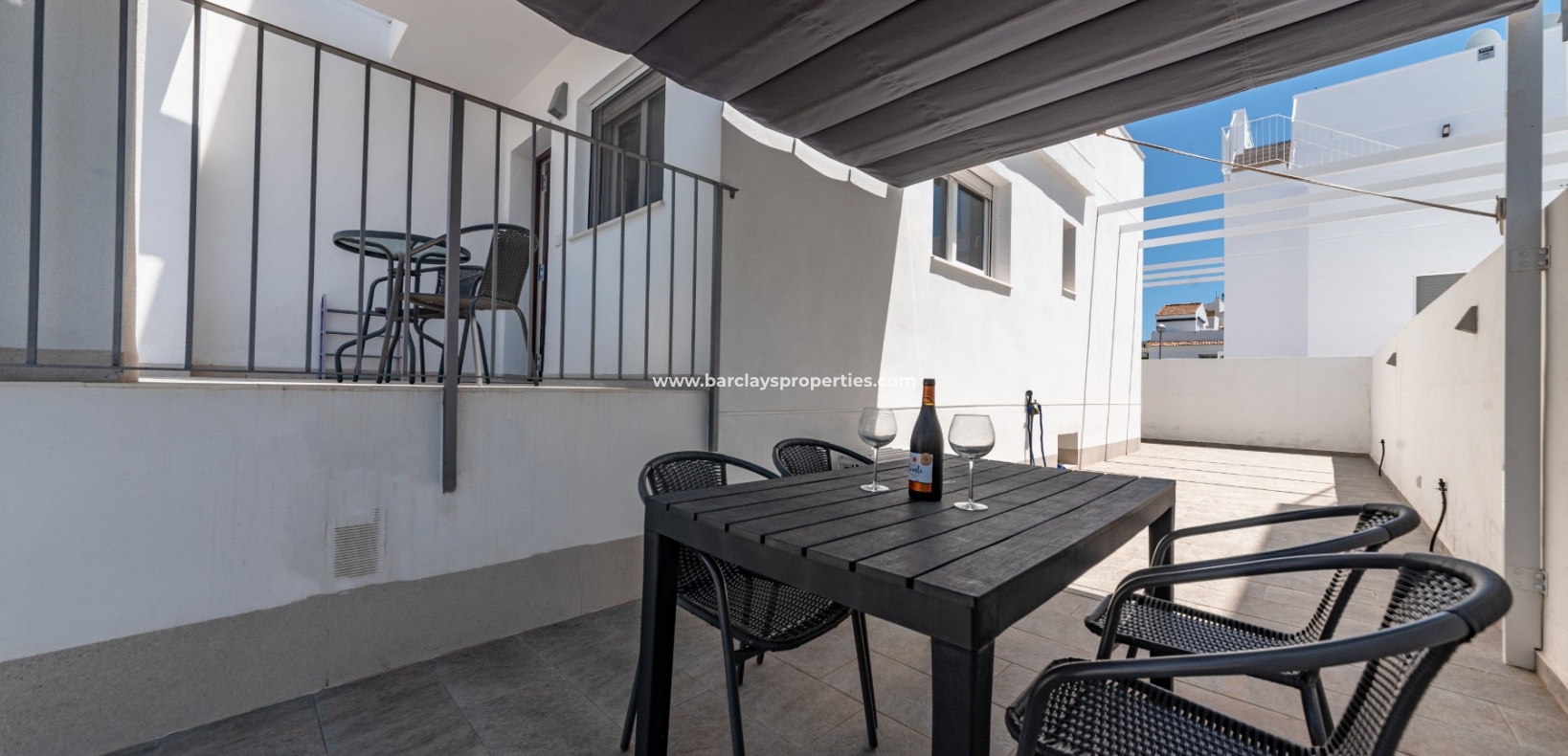 Wederverkoop - Vrijstaande Villa - Urb. La Marina