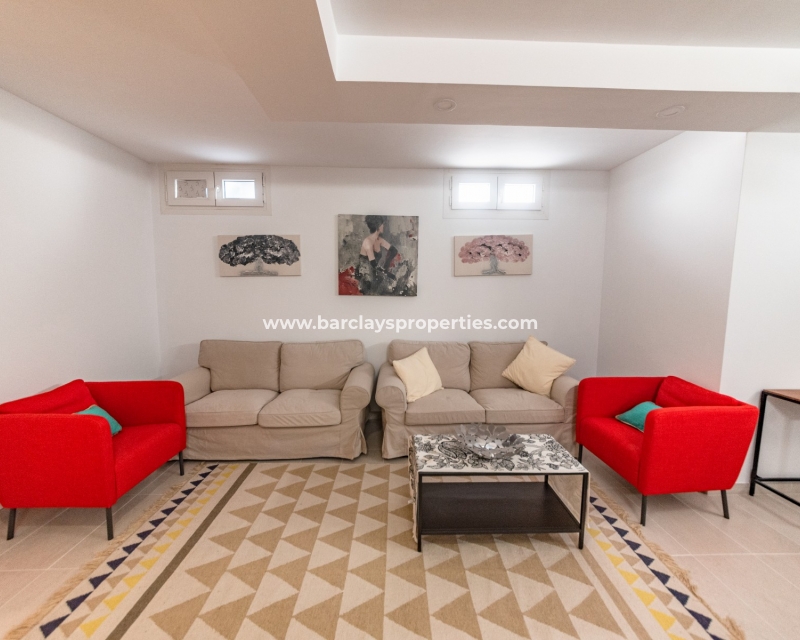 Wederverkoop - Vrijstaande Villa - Urb. La Marina