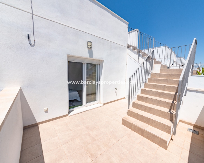 Wederverkoop - Vrijstaande Villa - Urb. La Marina