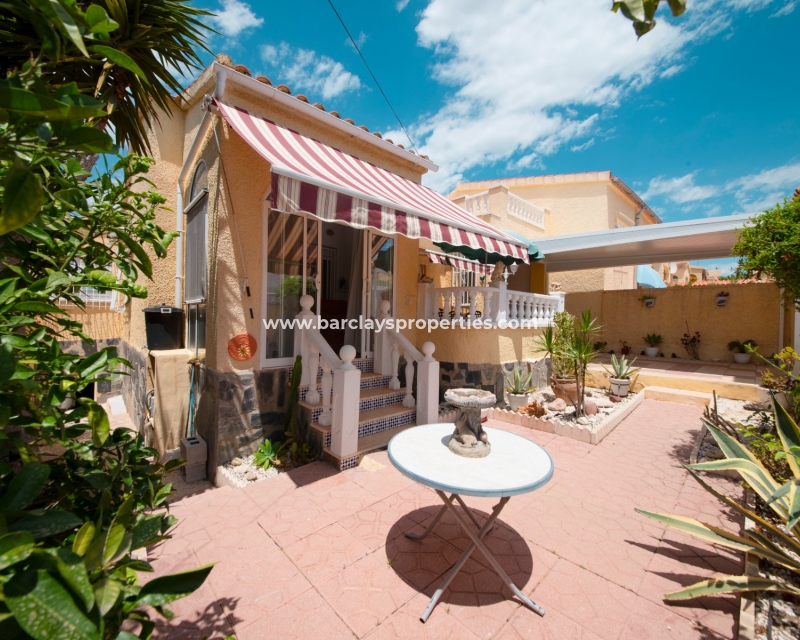 Wederverkoop - Vrijstaande Villa - Urb. La Marina