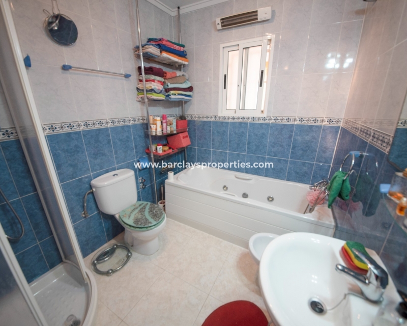 Wederverkoop - Vrijstaande Villa - Urb. La Marina