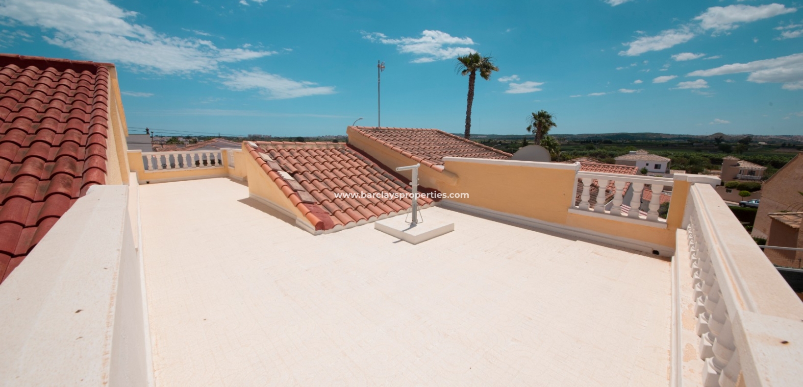 Wederverkoop - Vrijstaande Villa - Urb. La Marina