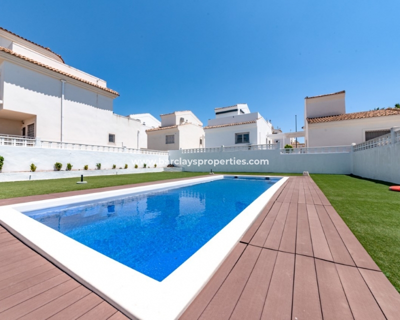 Wederverkoop - Vrijstaande Villa - Urb. La Marina