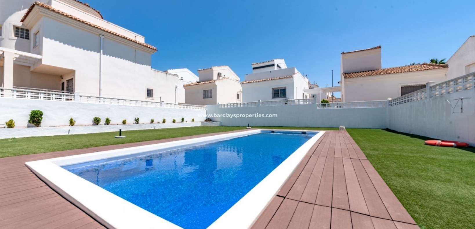 Wederverkoop - Vrijstaande Villa - Urb. La Marina