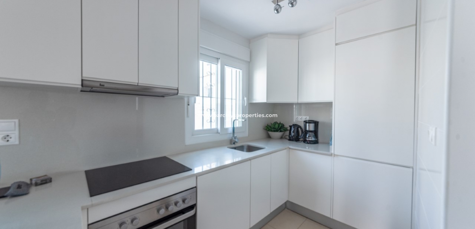 Wederverkoop - Vrijstaande Villa - Urb. La Marina