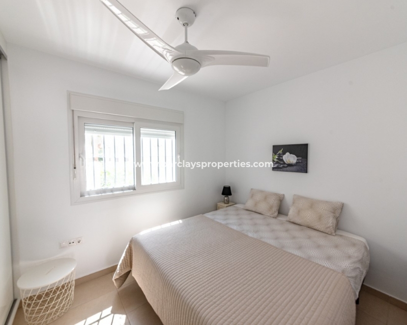 Wederverkoop - Vrijstaande Villa - Urb. La Marina