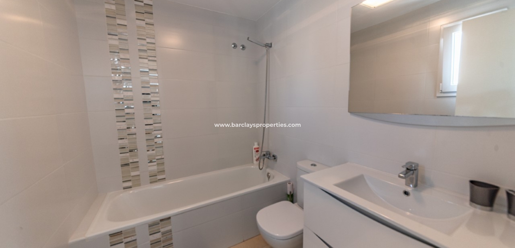 Wederverkoop - Vrijstaande Villa - Urb. La Marina