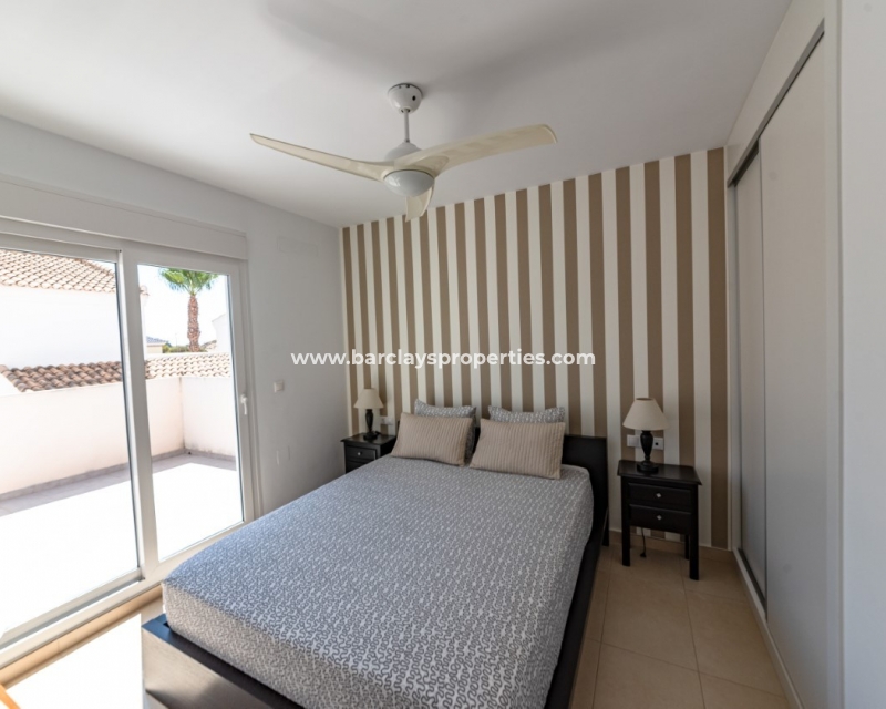 Wederverkoop - Vrijstaande Villa - Urb. La Marina