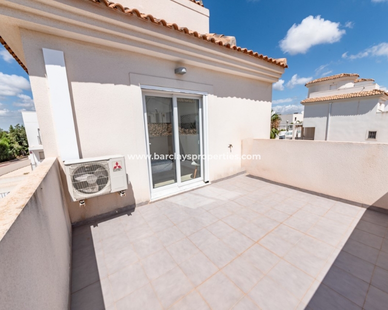 Wederverkoop - Vrijstaande Villa - Urb. La Marina