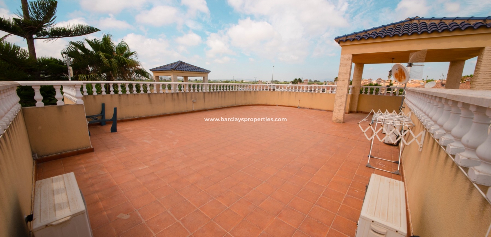 Wederverkoop - Vrijstaande Villa - Urb. La Marina