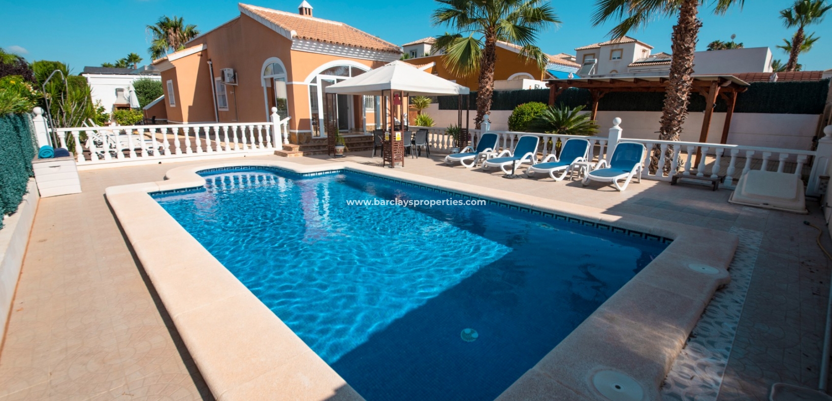 Wederverkoop - Vrijstaande Villa - Urb. La Marina