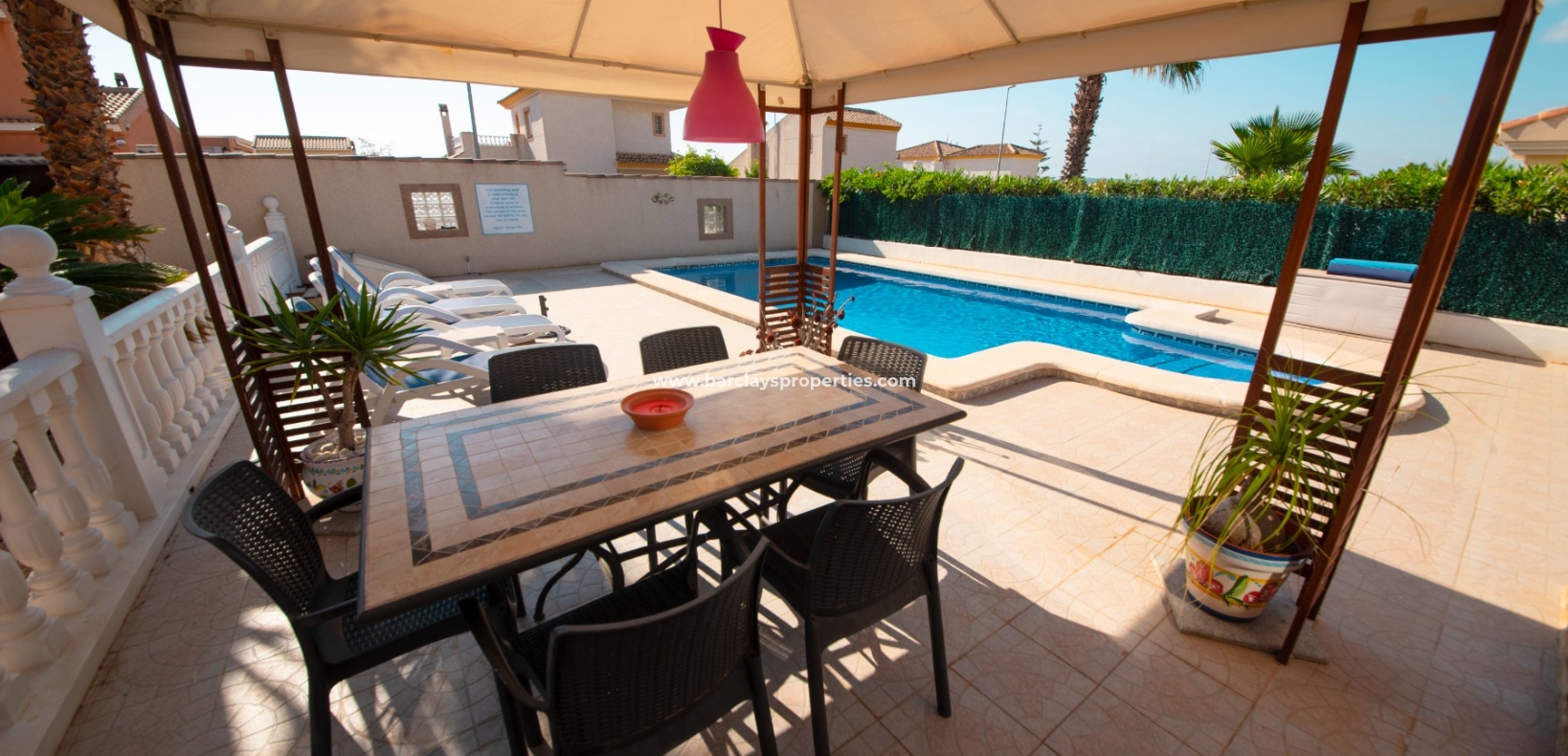 Wederverkoop - Vrijstaande Villa - Urb. La Marina