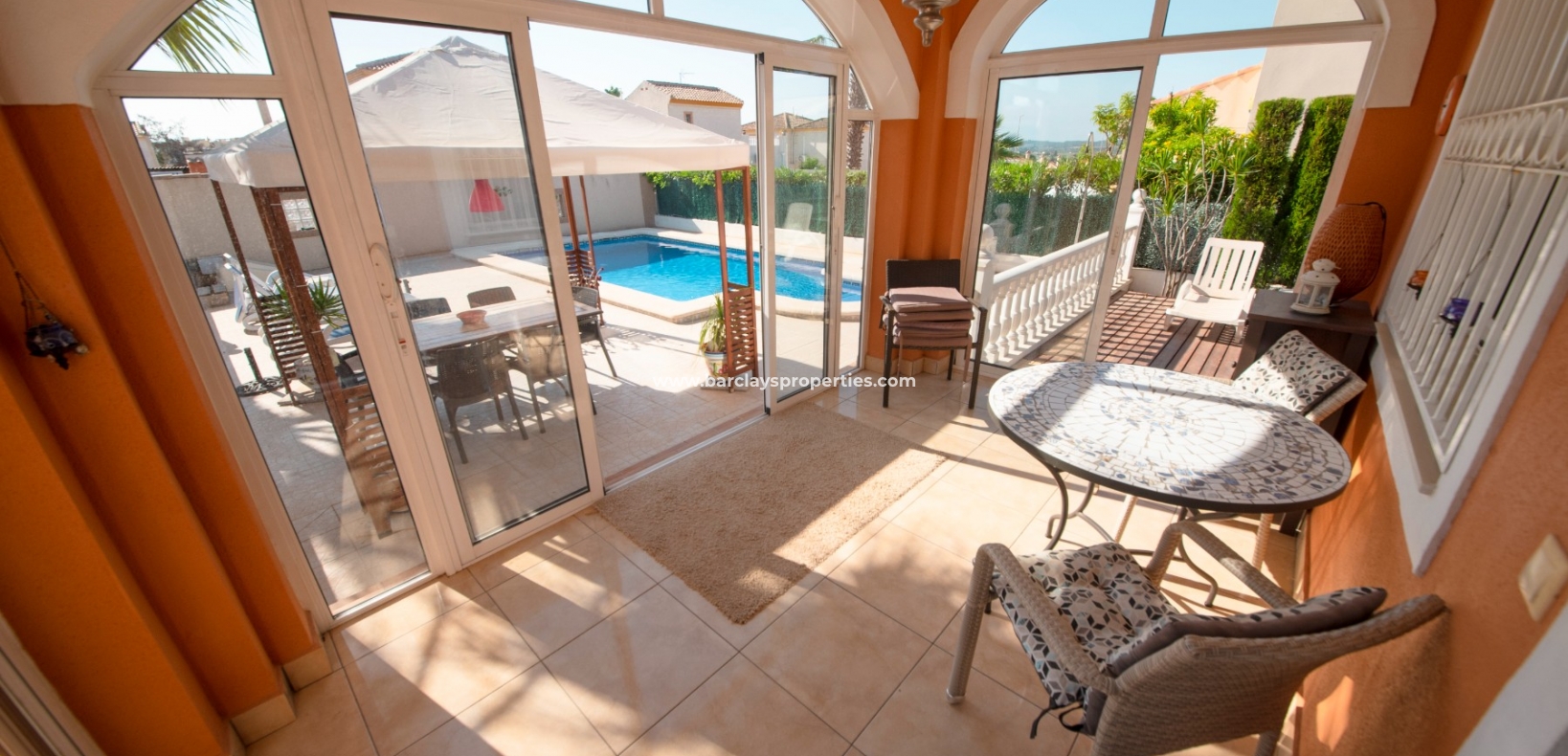 Wederverkoop - Vrijstaande Villa - Urb. La Marina