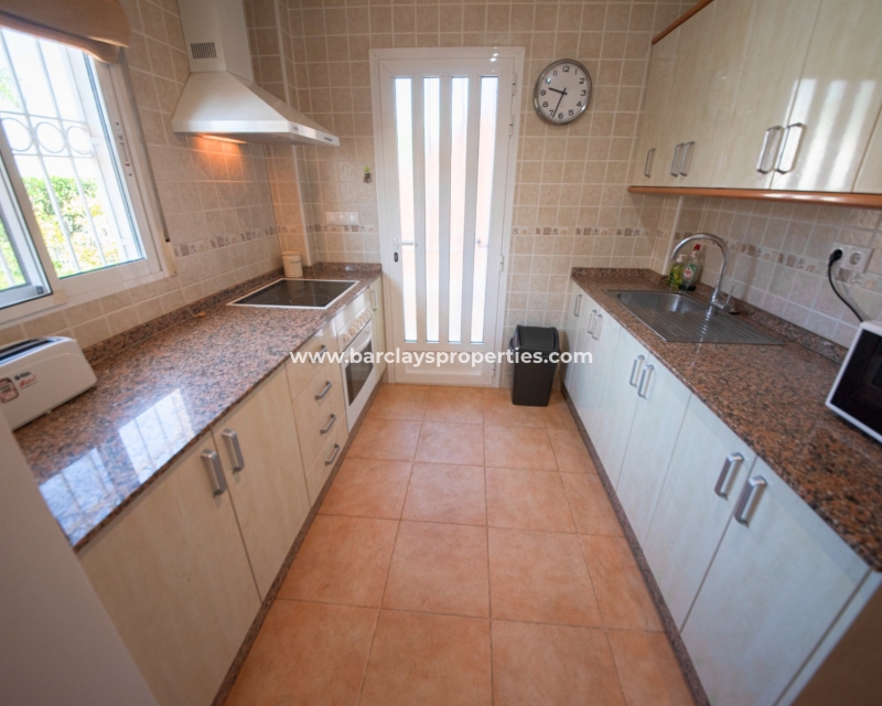 Wederverkoop - Vrijstaande Villa - Urb. La Marina