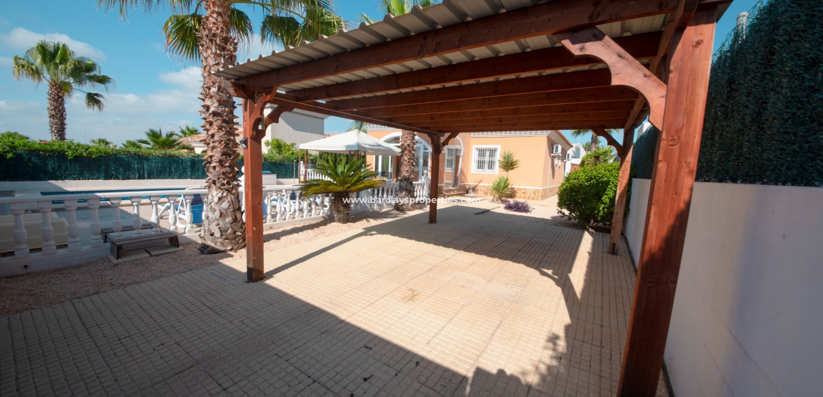 Wederverkoop - Vrijstaande Villa - Urb. La Marina