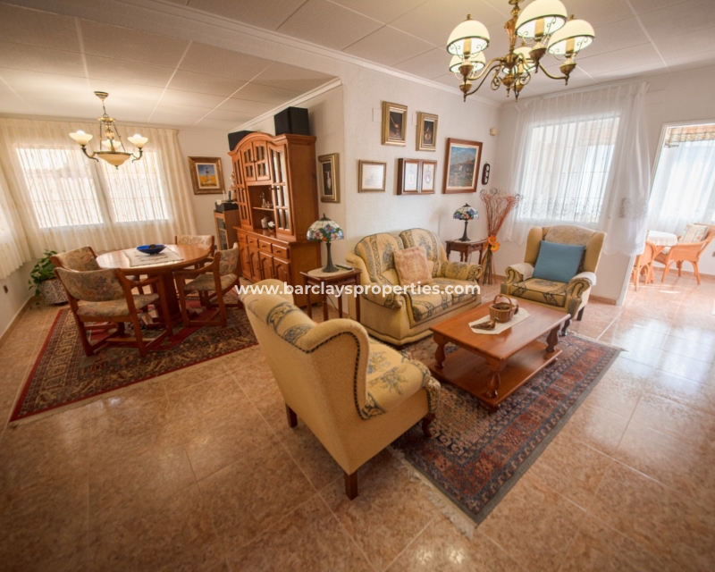 Wederverkoop - Vrijstaande Villa - Urb. La Marina