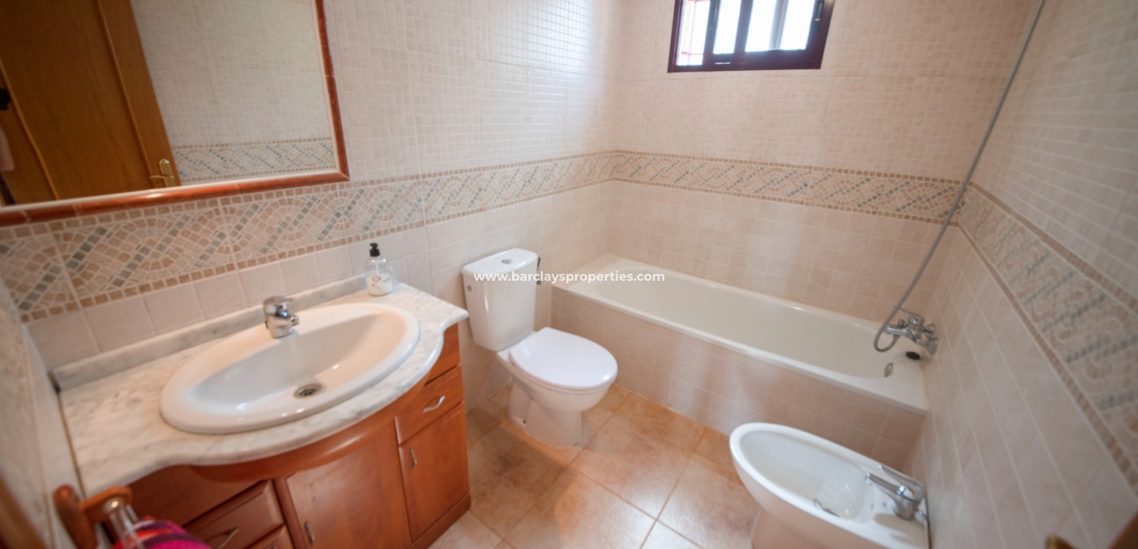 Wederverkoop - Vrijstaande Villa - Urb. La Marina