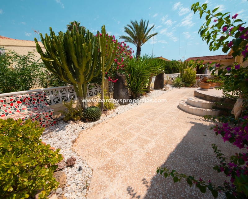 Wederverkoop - Vrijstaande Villa - Urb. La Marina