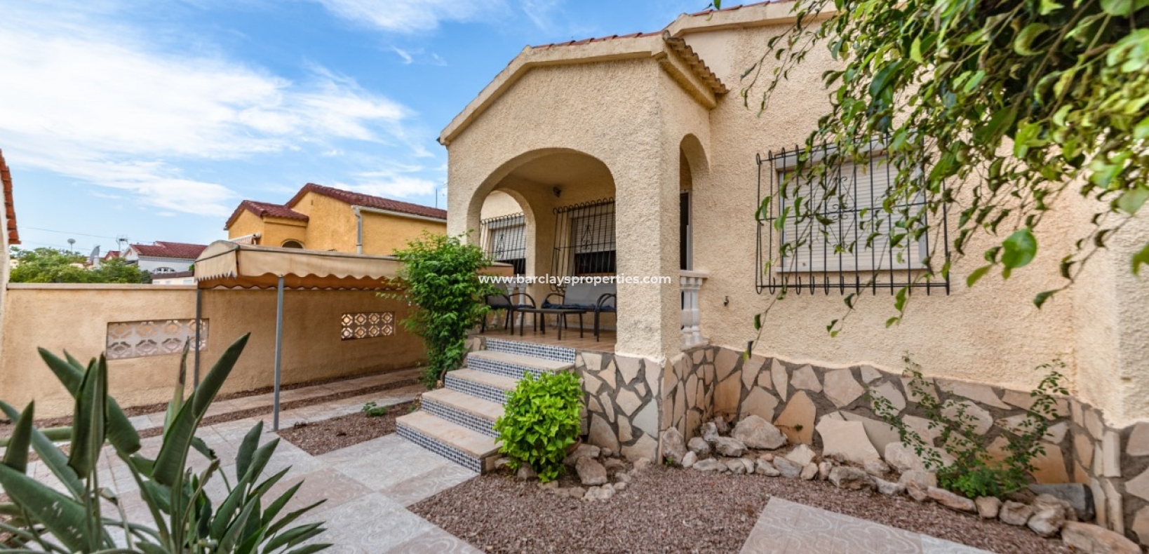 Wederverkoop - Vrijstaande Villa - Urb. La Marina