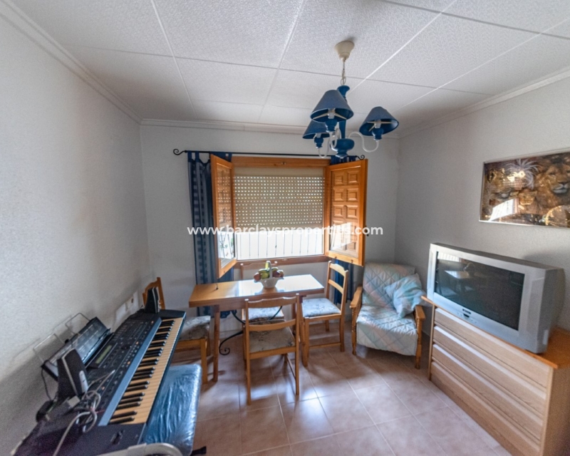 Wederverkoop - Vrijstaande Villa - Urb. La Marina