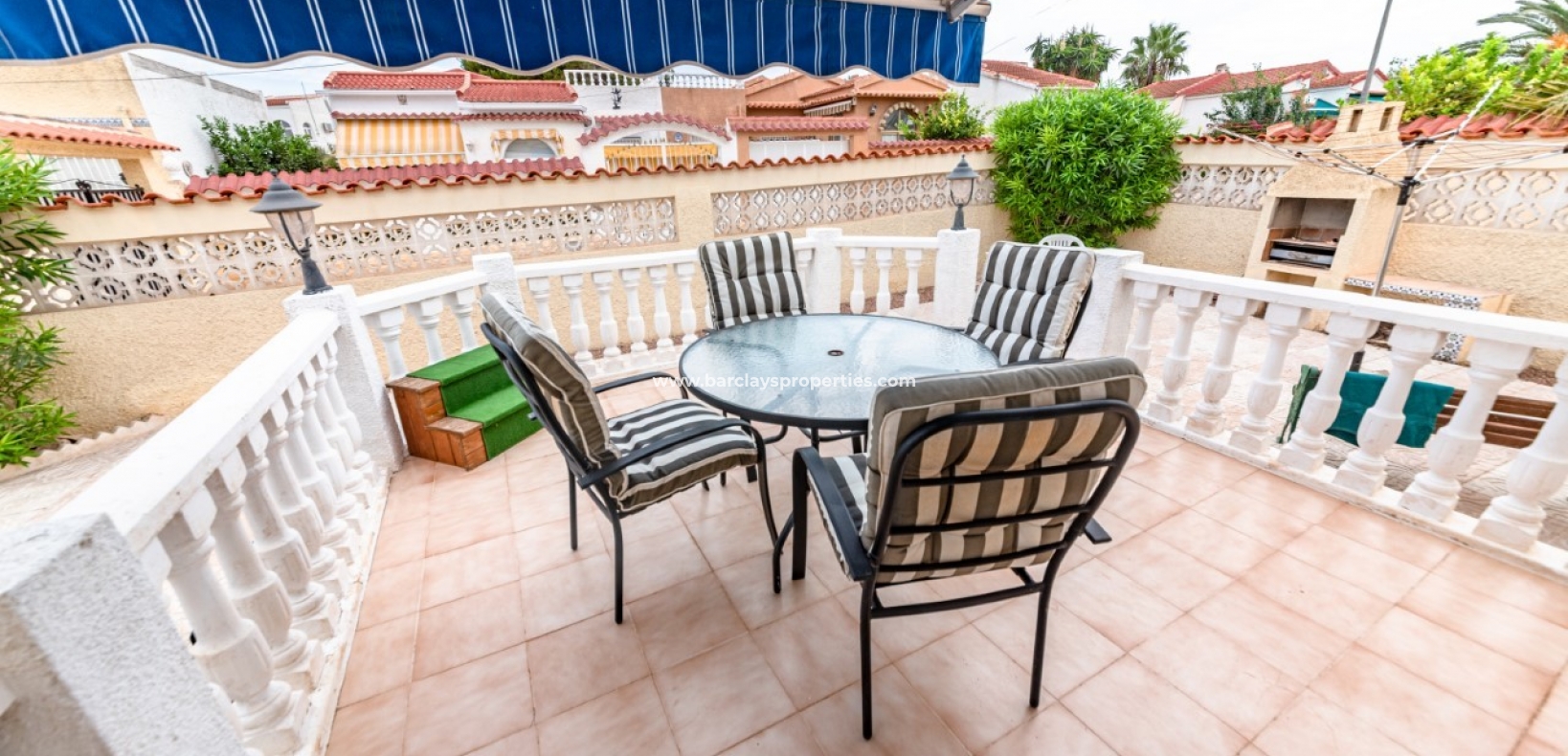 Wederverkoop - Vrijstaande Villa - Urb. La Marina