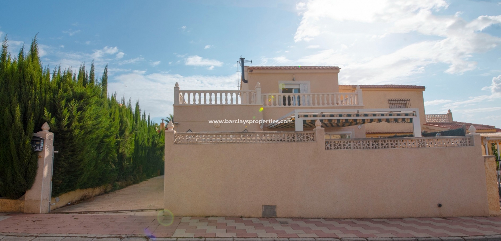 Wederverkoop - Vrijstaande Villa - Urb. La Marina