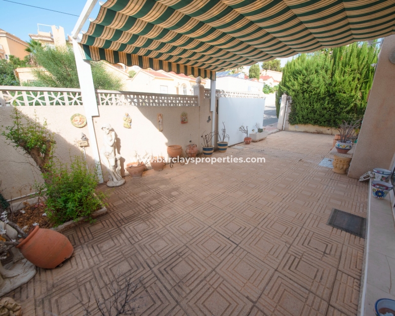 Wederverkoop - Vrijstaande Villa - Urb. La Marina