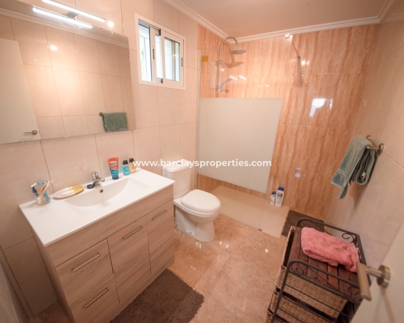 Wederverkoop - Vrijstaande Villa - Urb. La Marina