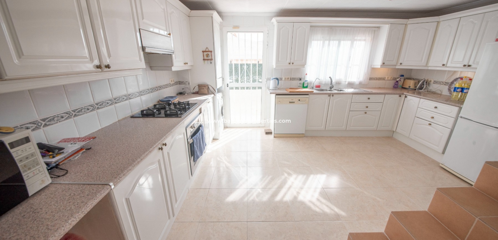 Wederverkoop - Vrijstaande Villa - Urb. La Marina