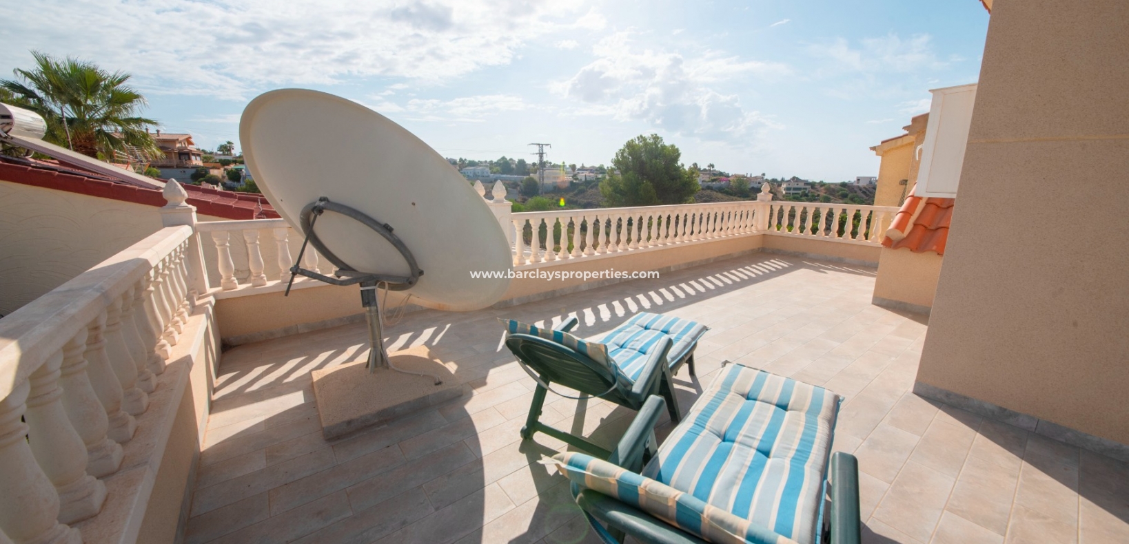 Wederverkoop - Vrijstaande Villa - Urb. La Marina