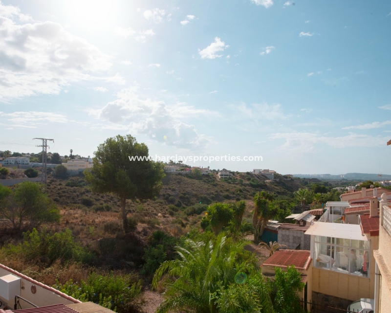 Wederverkoop - Vrijstaande Villa - Urb. La Marina