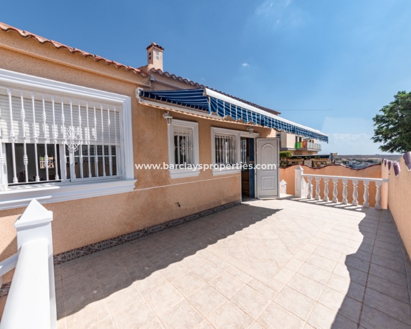 Wederverkoop - Vrijstaande Villa - Urb. La Marina