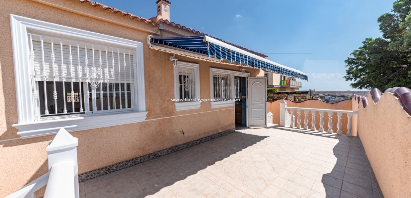 Wederverkoop - Vrijstaande Villa - Urb. La Marina