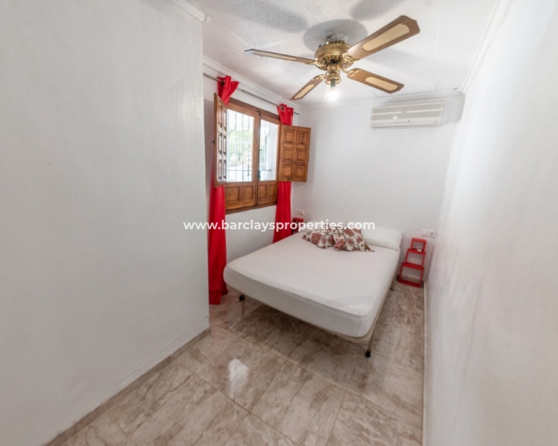 Wederverkoop - Vrijstaande Villa - Urb. La Marina