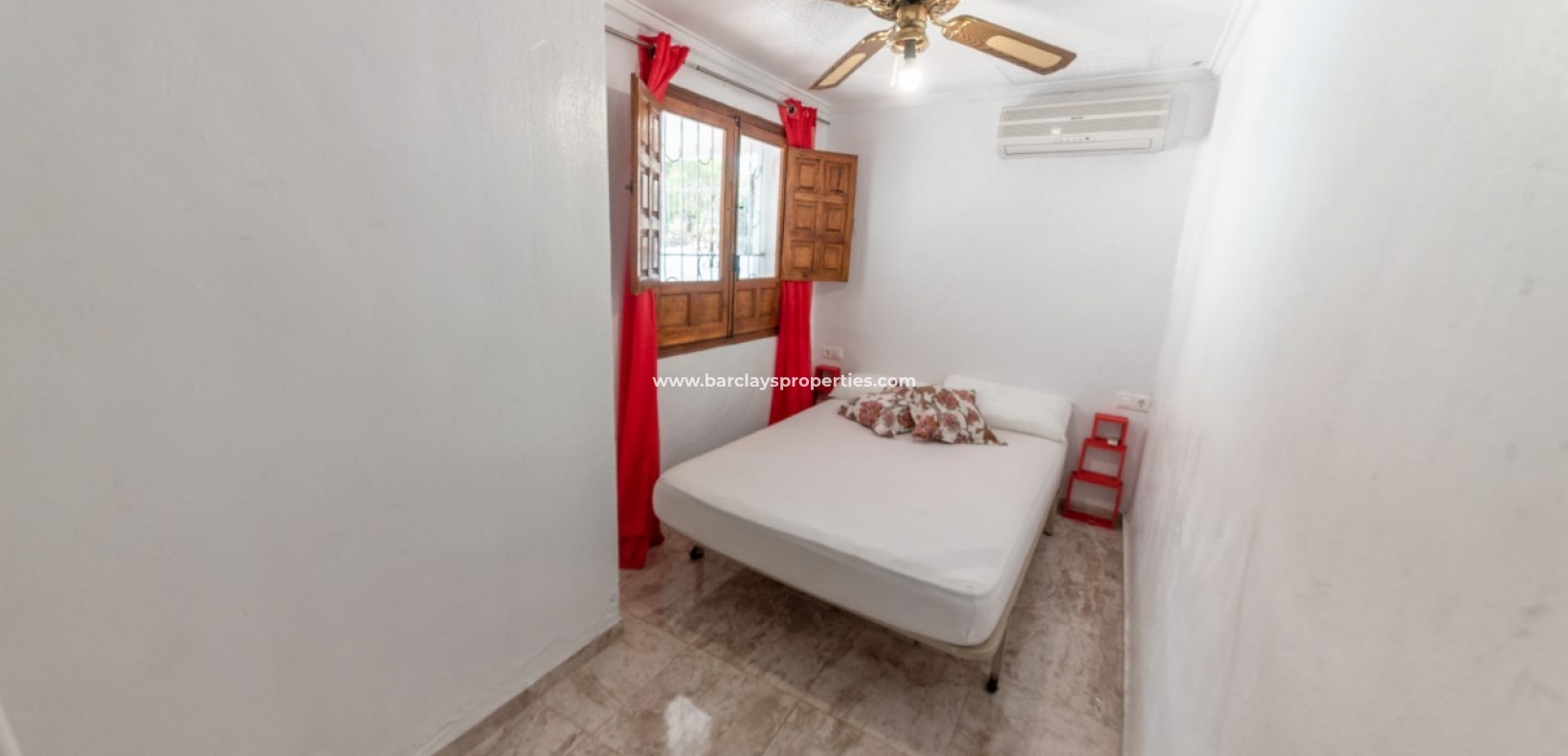 Wederverkoop - Vrijstaande Villa - Urb. La Marina