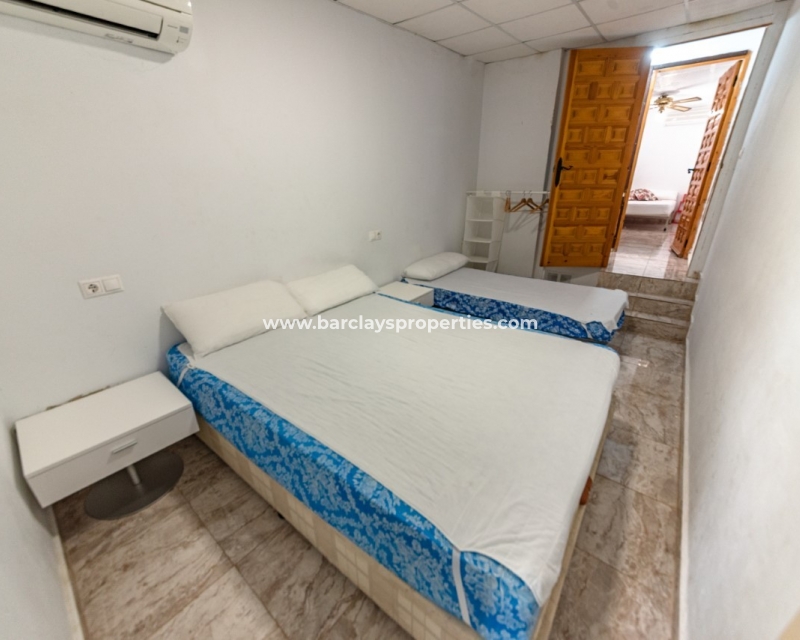 Wederverkoop - Vrijstaande Villa - Urb. La Marina