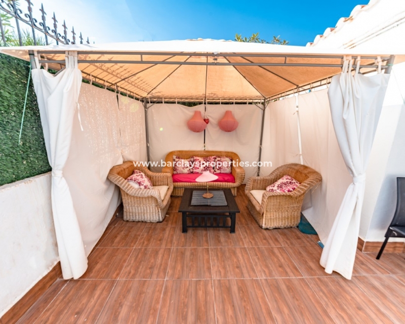 Wederverkoop - Vrijstaande Villa - Urb. La Marina