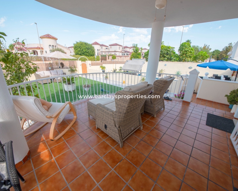 Wederverkoop - Vrijstaande Villa - Urb. La Marina