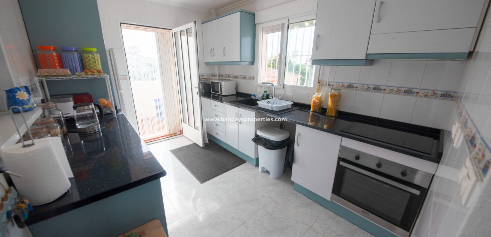 Wederverkoop - Vrijstaande Villa - Urb. La Marina