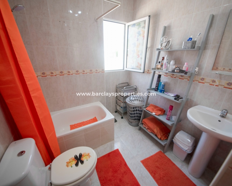 Wederverkoop - Vrijstaande Villa - Urb. La Marina