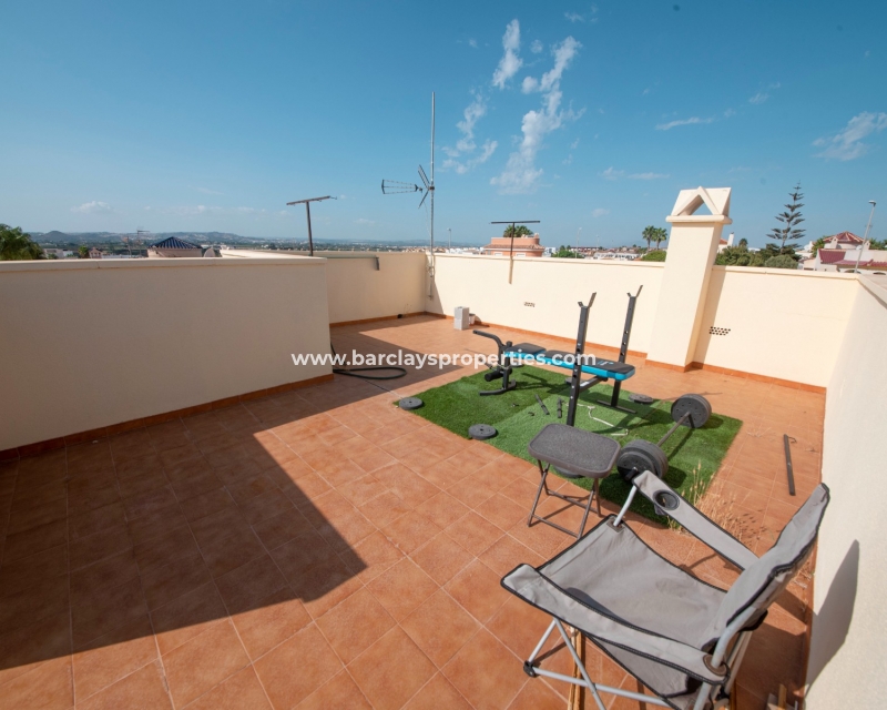 Wederverkoop - Vrijstaande Villa - Urb. La Marina