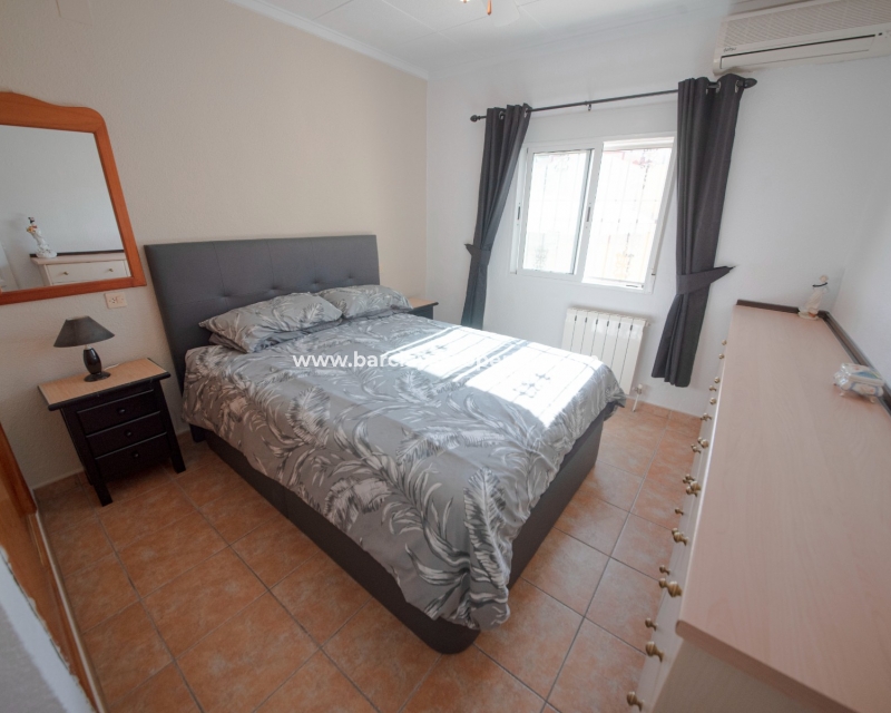 Wederverkoop - Vrijstaande Villa - Urb. La Marina