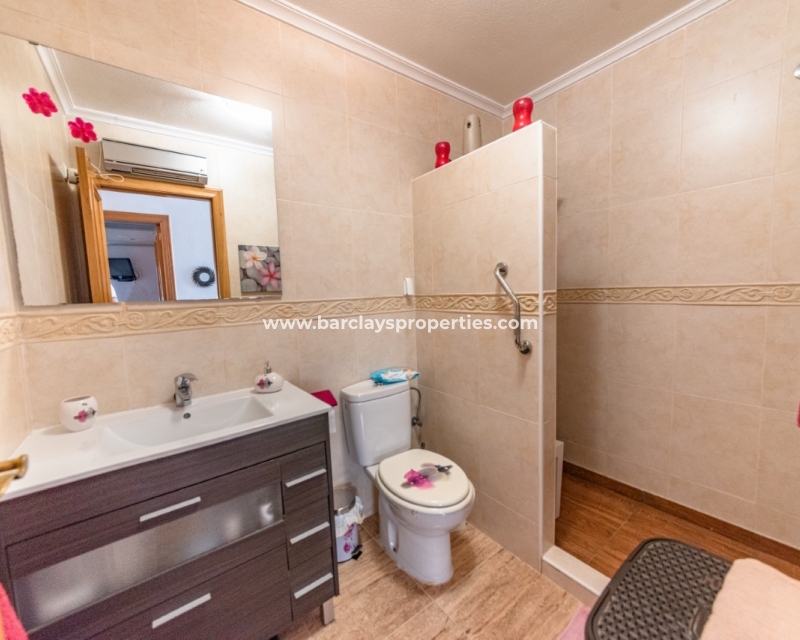 Wederverkoop - Vrijstaande Villa - Urb. La Marina