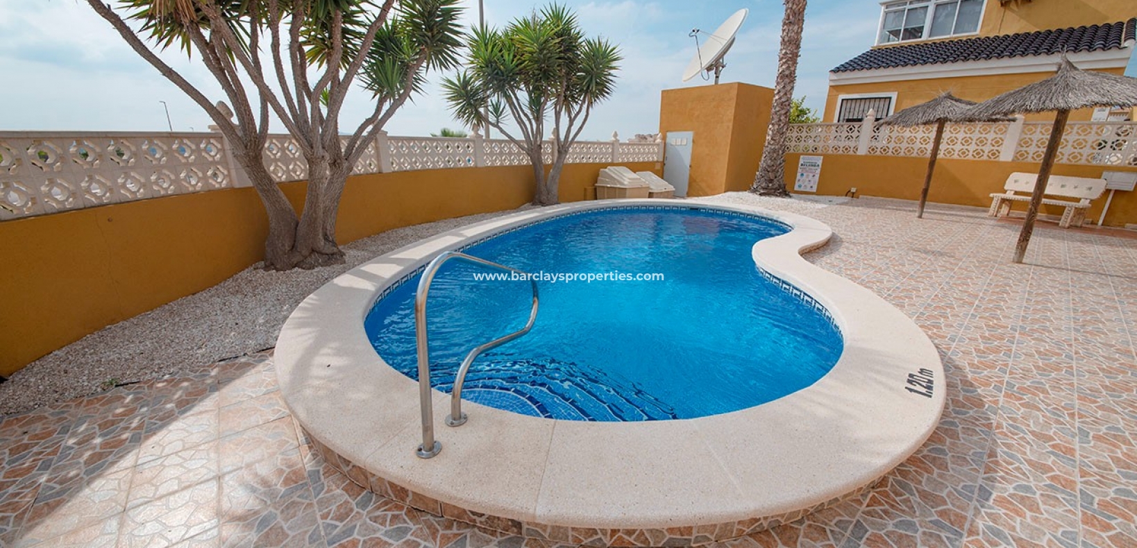 Wederverkoop - Vrijstaande Villa - Urb. La Marina