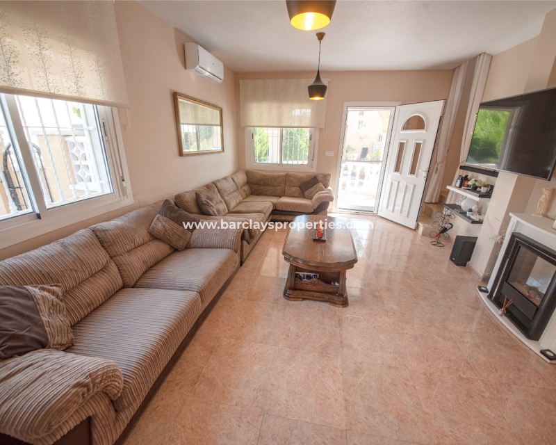 Wederverkoop - Vrijstaande Villa - Urb. La Marina