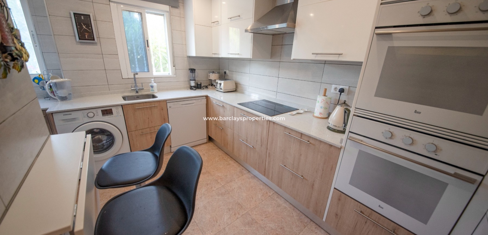 Wederverkoop - Vrijstaande Villa - Urb. La Marina